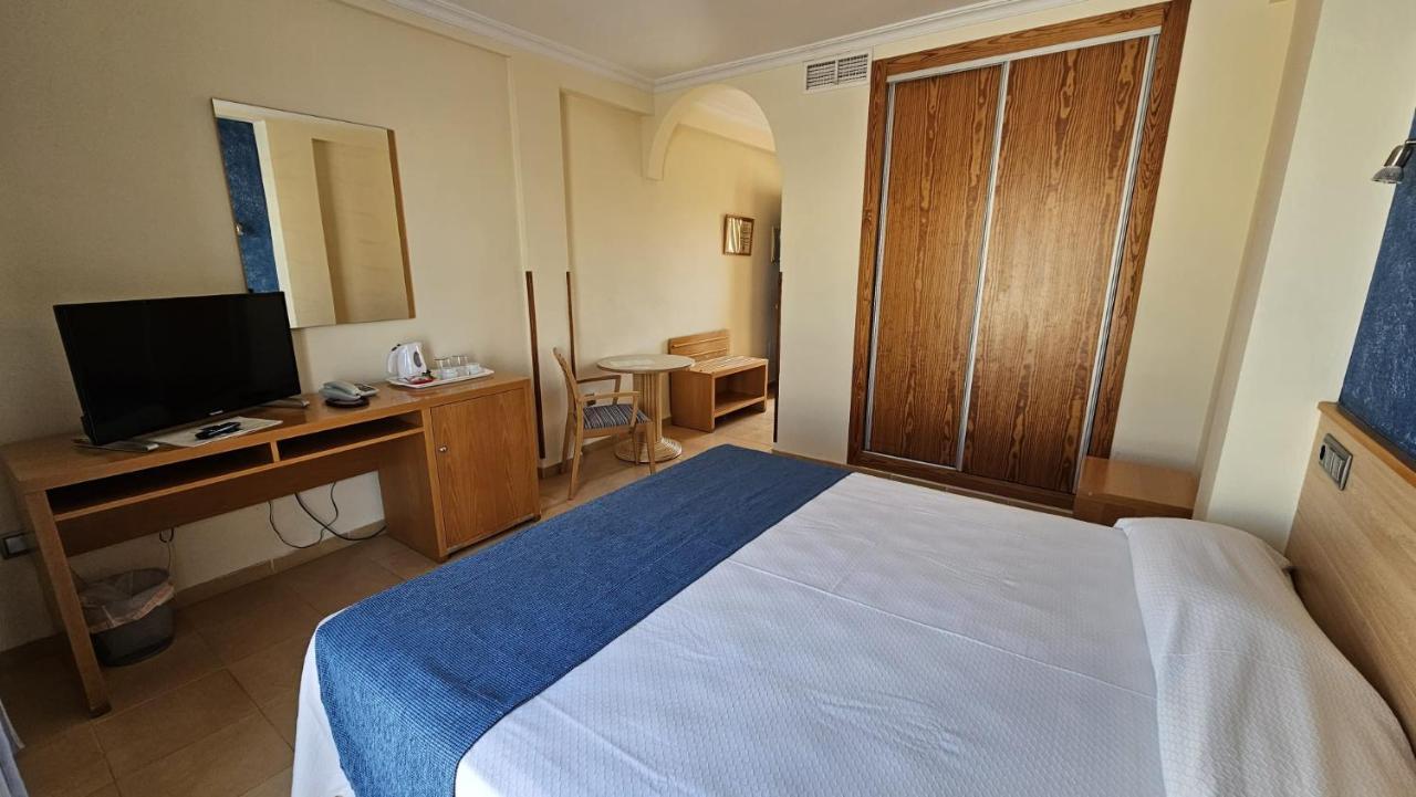 Hotel Punta Del Cantal Mojacar Bagian luar foto