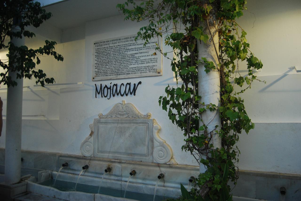Hotel Punta Del Cantal Mojacar Bagian luar foto